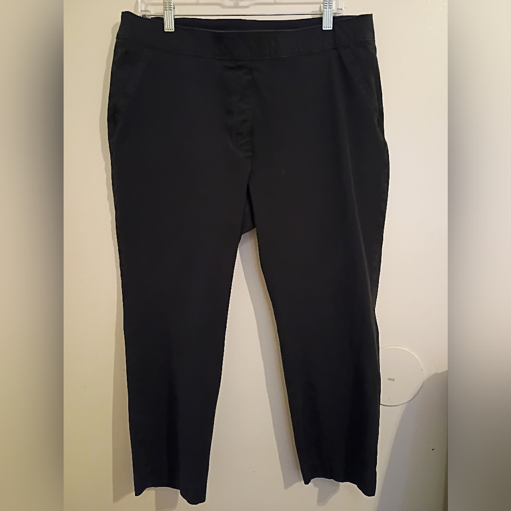 Spanx Women's Cropped Black Pants Sz XL